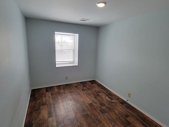 4th image of 611 S Willow Ave #19D