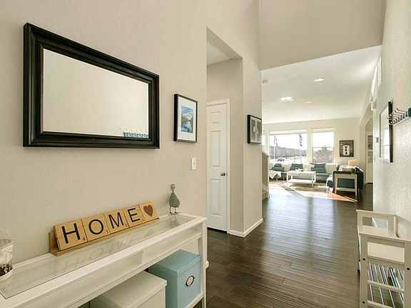 	Welcoming entryway