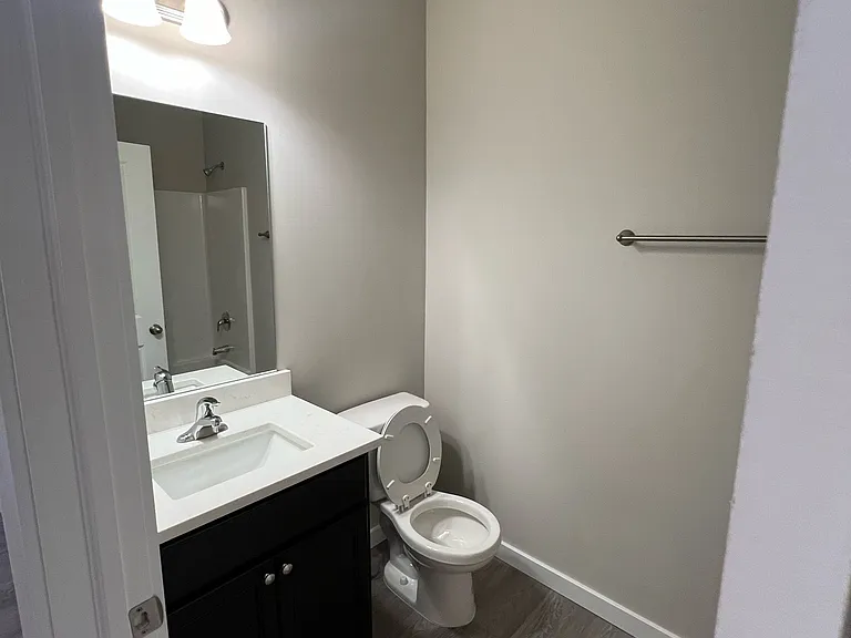 5183 N Cypress St — Photo 7