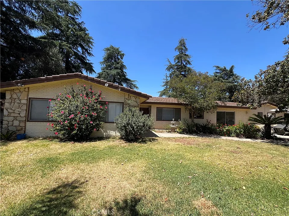 38158 Cherry Valley Blvd