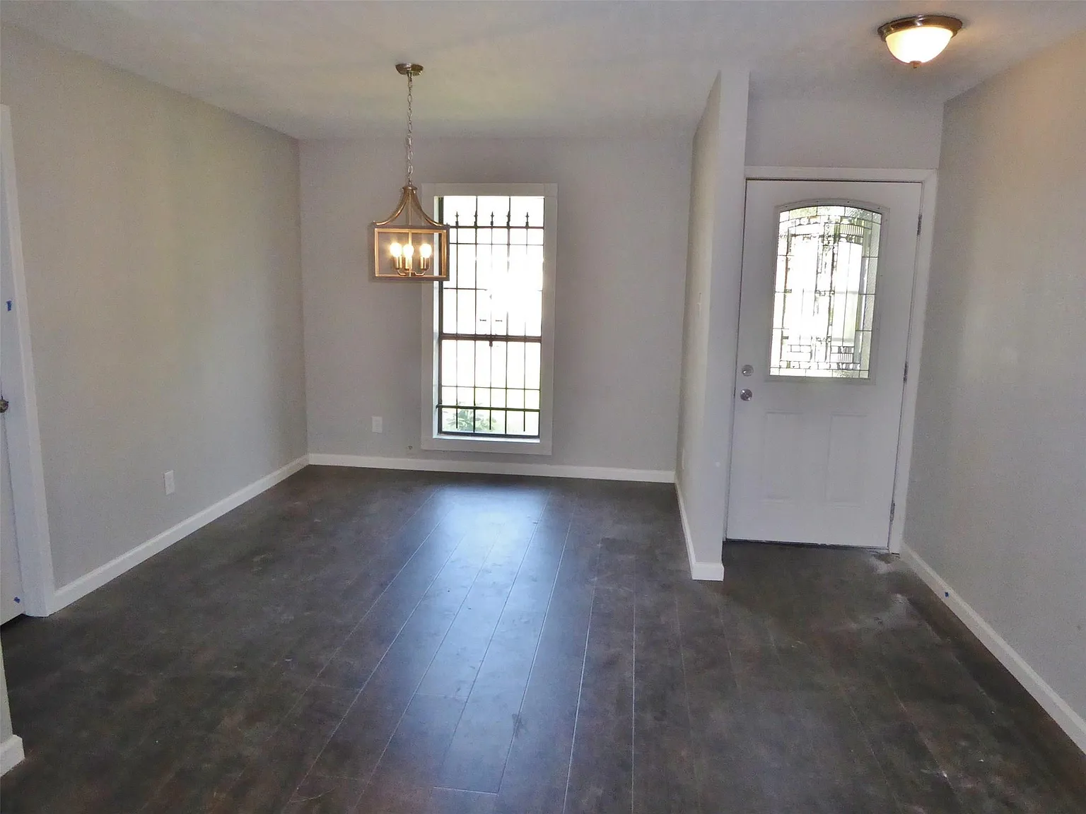 4 bed, 1.5 bath, 1469 sqft, $1,650 — Photo 4