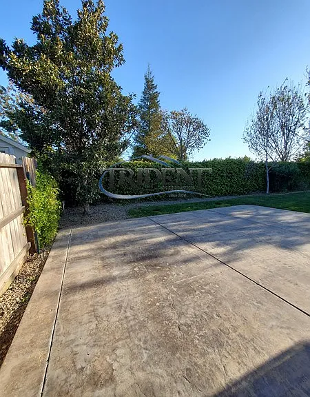 1221 Plumas Links St — Photo 20