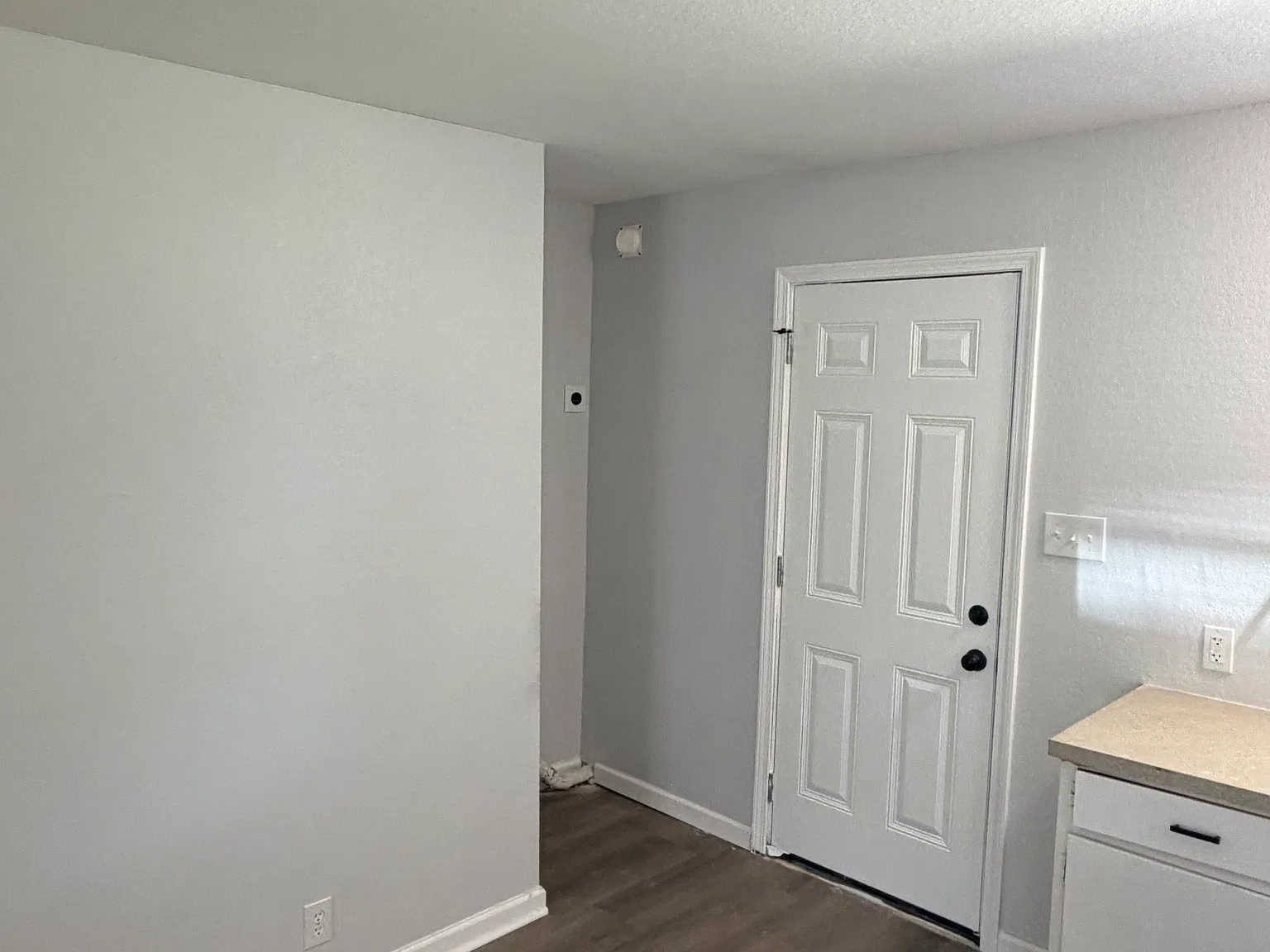 2 bed, 946 sqft, $1,250 — Photo 3