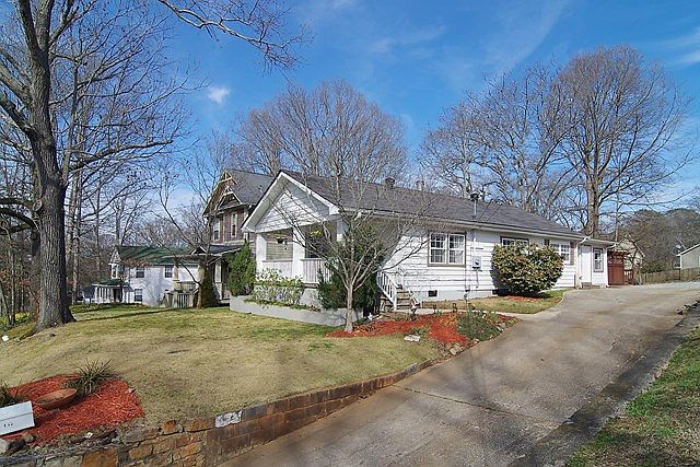 1st image of 813 McLendon Dr