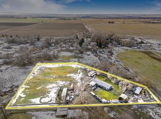 325 South Rd #W, Jerome, ID 83338
