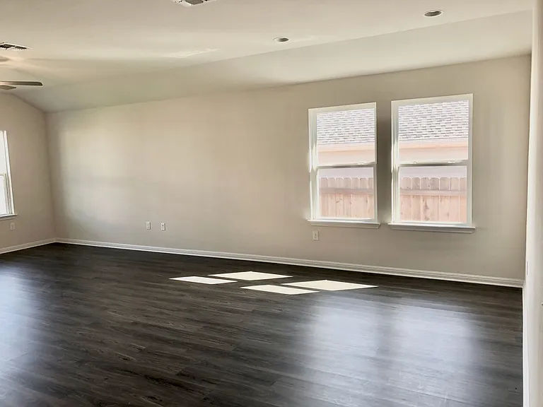 9912 Dalliance Ln — Photo 11