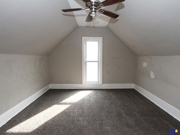 3rd image of 1842 Silver St