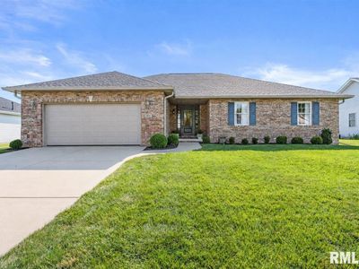 820 Elk Crest Ct, Chatham, IL, 62629