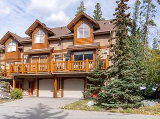 300 Eagle Terrace Rd #2, Canmore, AB T1W 3E5