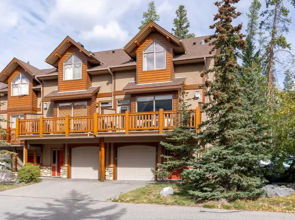 300 Eagle Terrace Rd #2, Canmore, AB T1W 3E5