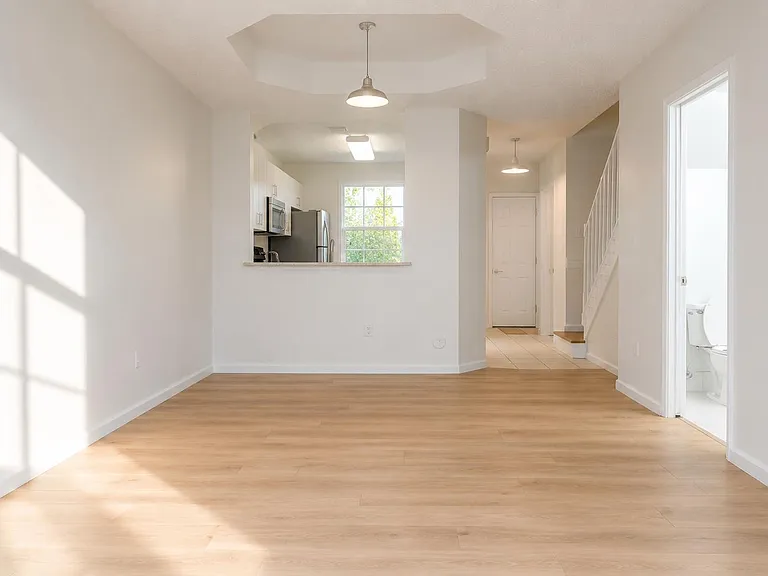 14212 SW 121st Pl #6 — Photo 4