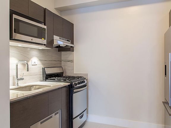 5th image of 400 E 57th St APT 7O