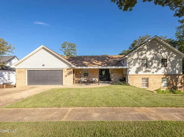 3709 Queen Elizabeth Dr, Ocean Springs, MS 39564