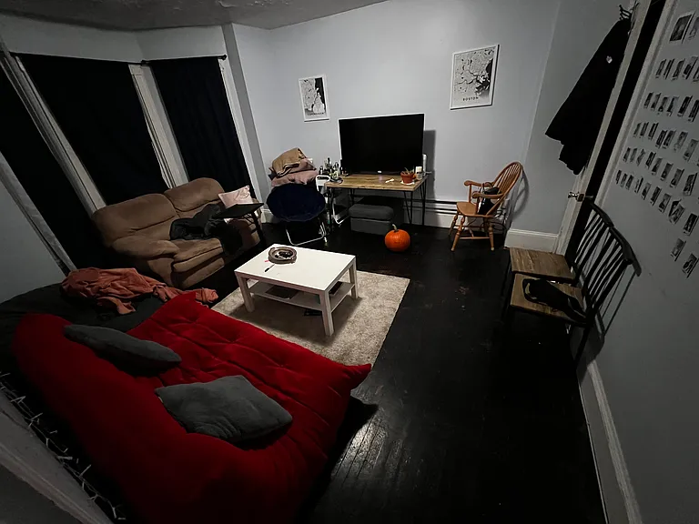 40 Hillside St — Photo 12