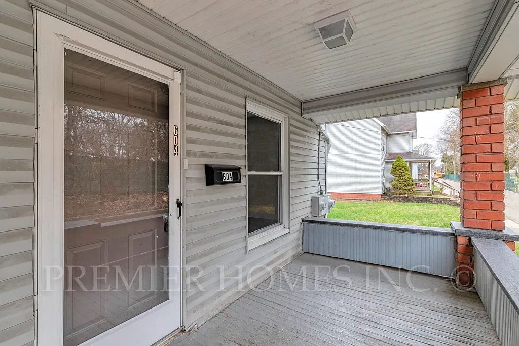 2 bed, 1150 sqft, $995 — Photo 4
