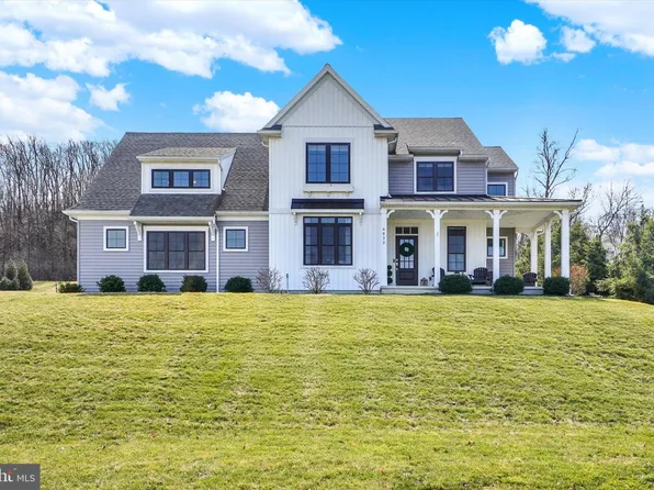 4032 Marietta Ave, Columbia, PA 17512