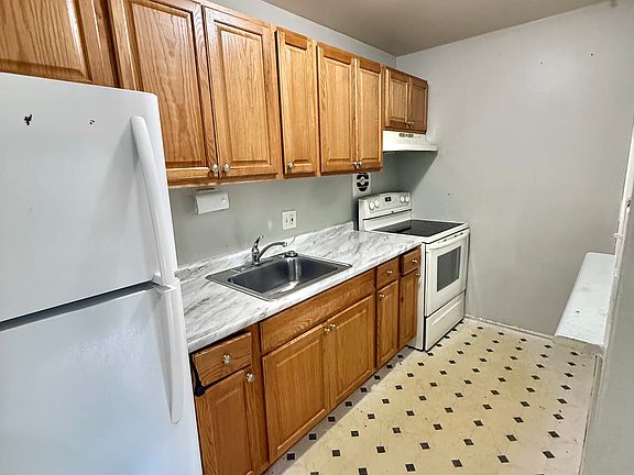 4th image of 10510 Cinnamon Dr #B