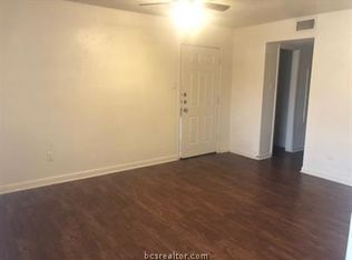 1526 Pine Ridge Dr APT B, College Station, TX 77840