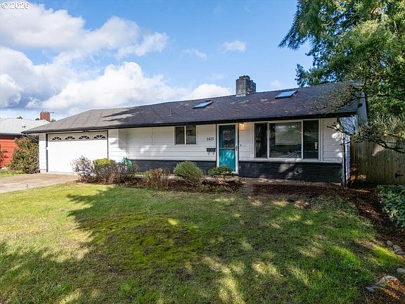 3rd image of 1615 NW 17th St