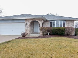 527 Rodney St, Lockport, IL 60441