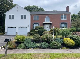 26 Feeney Rd, Norwood, MA 02062