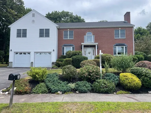26 Feeney Rd, Norwood, MA 02062