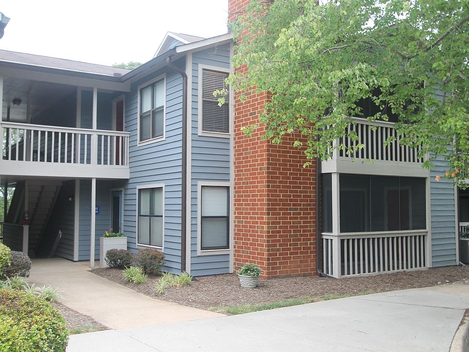 1st image of 332 S Pantops Dr