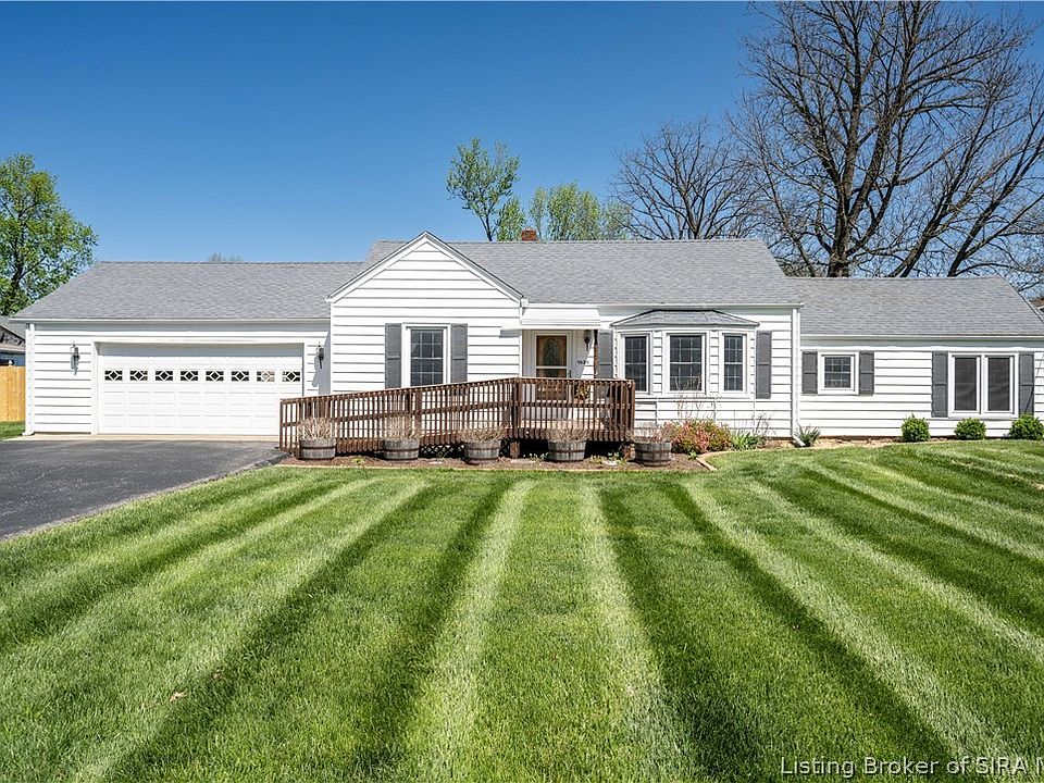 1st image of 1520 Maple Court