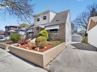 15 Bertha Ave, Toronto, ON M1L 3L8