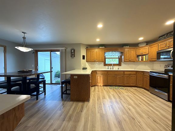 2nd image of 2248 Nick Ln