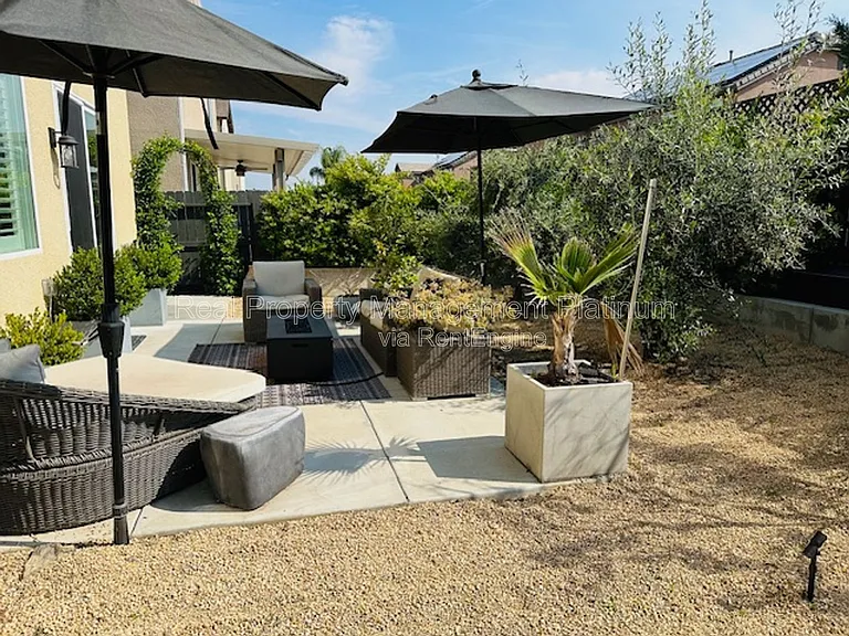 837 Soledad Ave — Photo 20