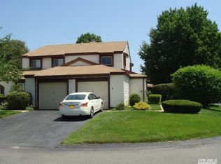 101 Gotham Way, Saint James, NY 11780