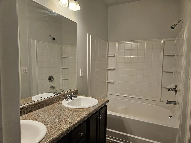 261 Valley Xing — Photo 22