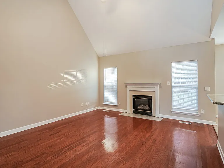 406 Bonita Pkwy — Photo 5