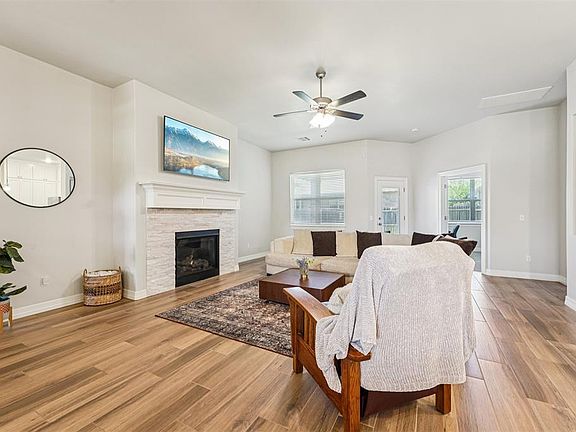 4th image of 12916 Firerock Cir