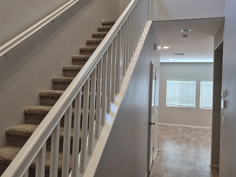 24292 Bay Laurel Ave — Photo 5