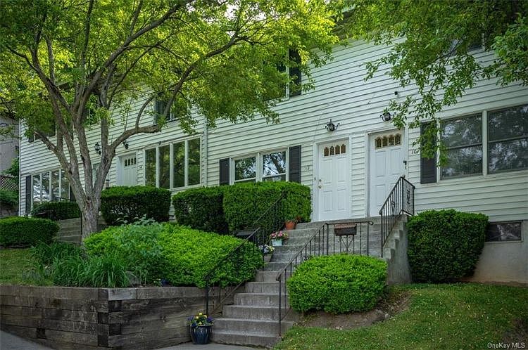 1st image of 12 Wallace St