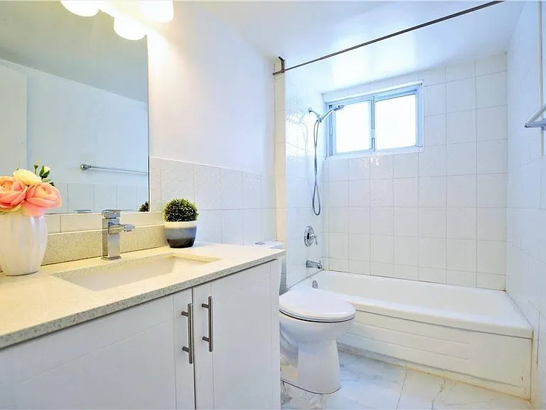 2550 Pharmacy Ave #212 — Photo 5