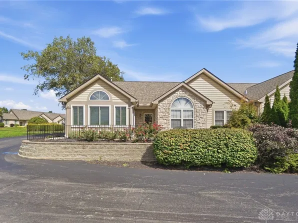 124 Villa Pointe Dr, Springboro, OH 45066