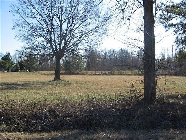 2nd image of 231 Floyd Akin Rd