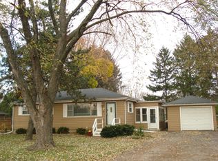 911 W Fabyan Pkwy, Geneva, IL 60134