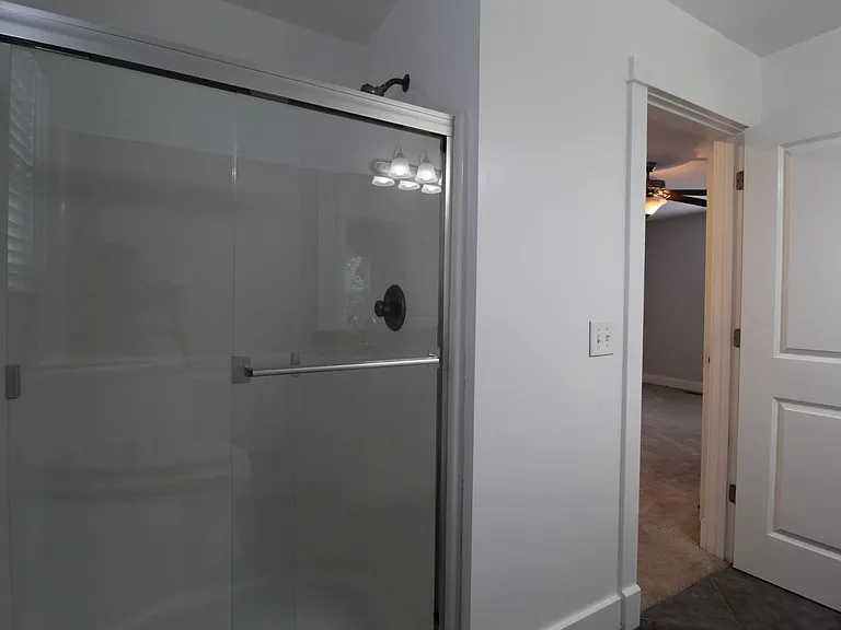 3733 Thompson Cir — Photo 18