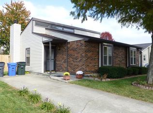 3380 Royal Wood Rd, Lexington, KY 40515