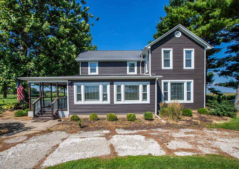 1st image of 563 County Road 2600 E