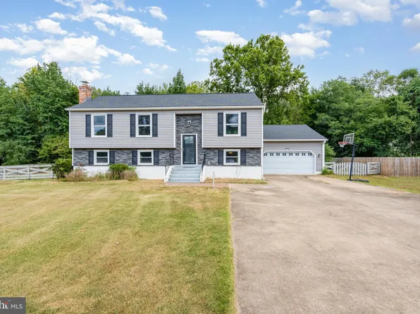 2006 Dewey Dr, Stafford, VA 22554