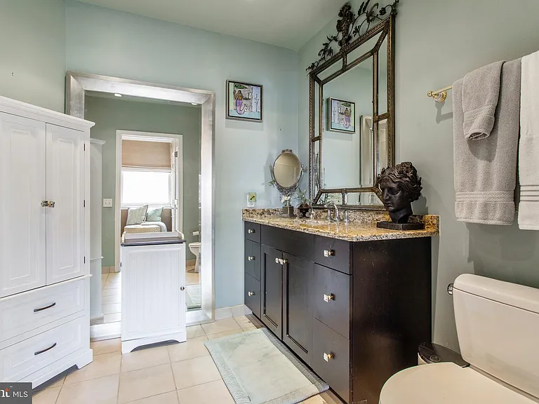 1600 Arch St #1703 — Photo 18