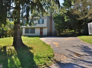 14881 Keesey Ct, Stewartstown, PA 17363