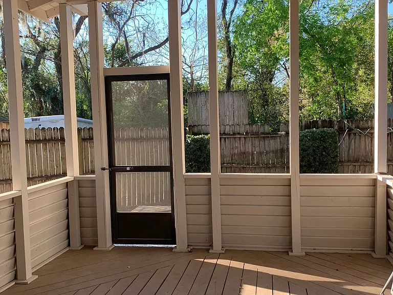 183 E Grand Bend Ave — Photo 14