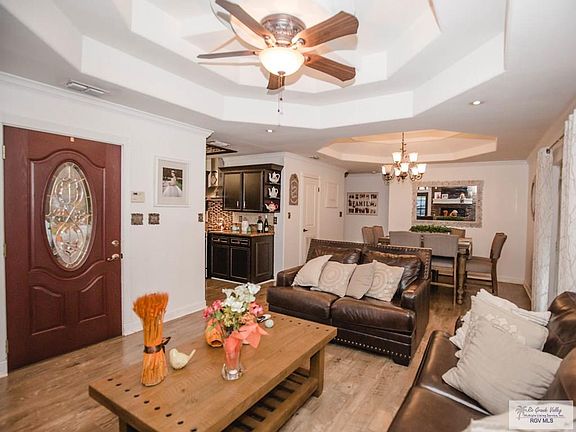 4th image of 1024 Pasadero Dr