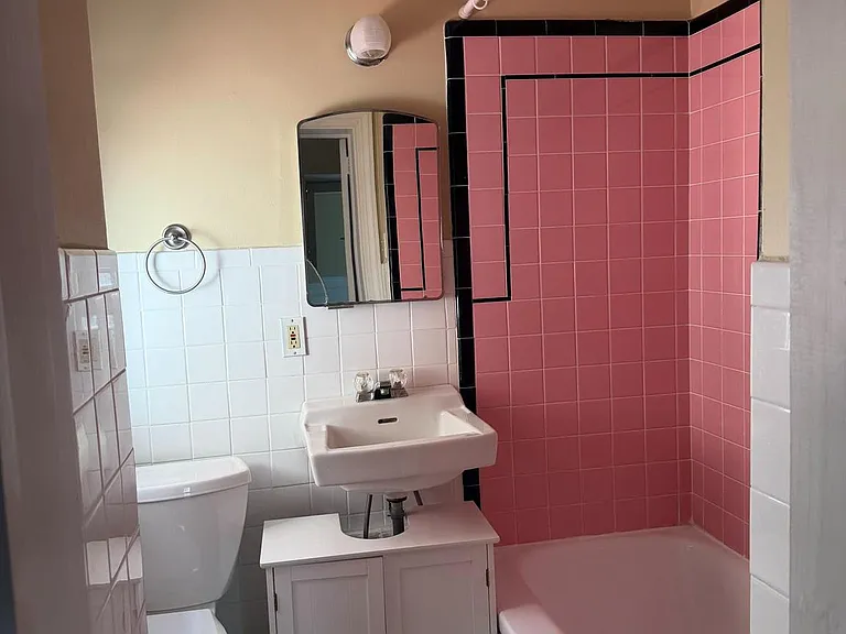 208 W Gay St #4 — Photo 14